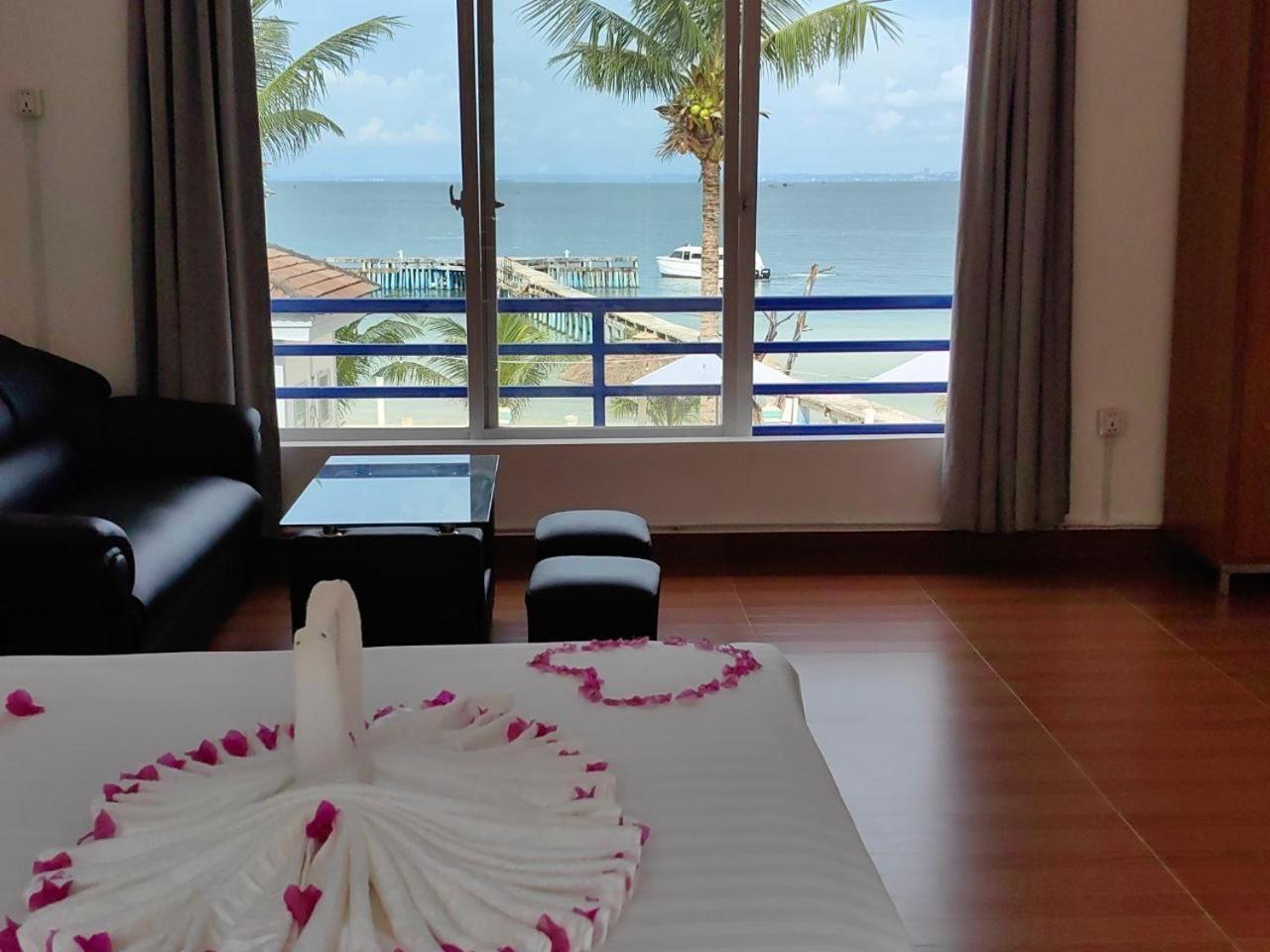 Amor Resort Koh Rong Derm Tkov Village Exterior foto